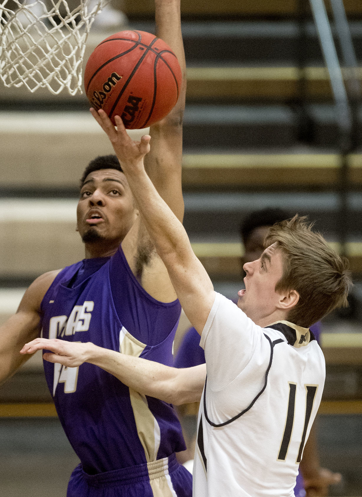 Loras vs. Nebraska Wesleyan, 2.23
